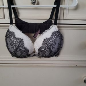 38D Victoria's Secret Bra